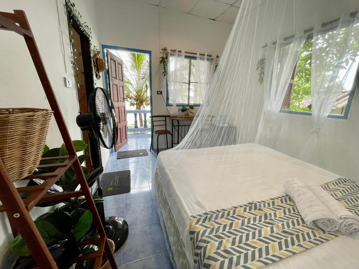 Secret Place Hotel And Restaurant Haad Yao Exterior foto